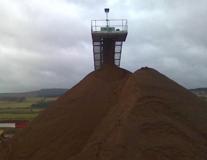 Tarmac-Snabe-Clean-Sand-Stockpile-670x520