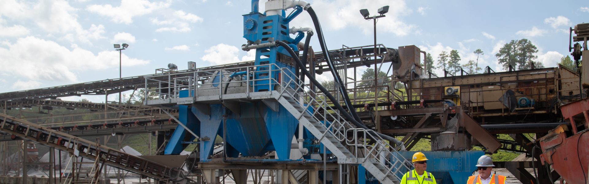  LUCK STONE SWITCHES OUT SAND SCREW FOR SAND WASHING SYSTEM IN JUST ONE WEEKEND